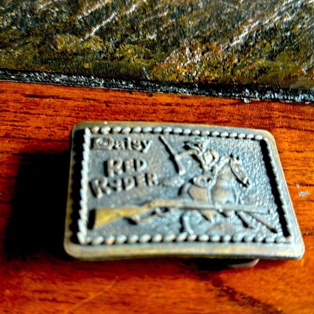 Daisy Red Ryder Vtg Metal Belt Buckle by Astamar Boston - Picture 2 of 3